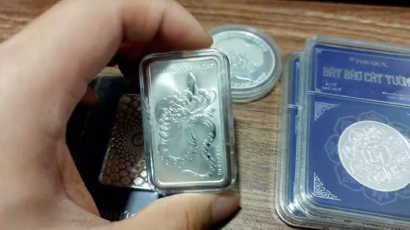 Những kiêng kỵ liên quan khi mua bạc đầu năm